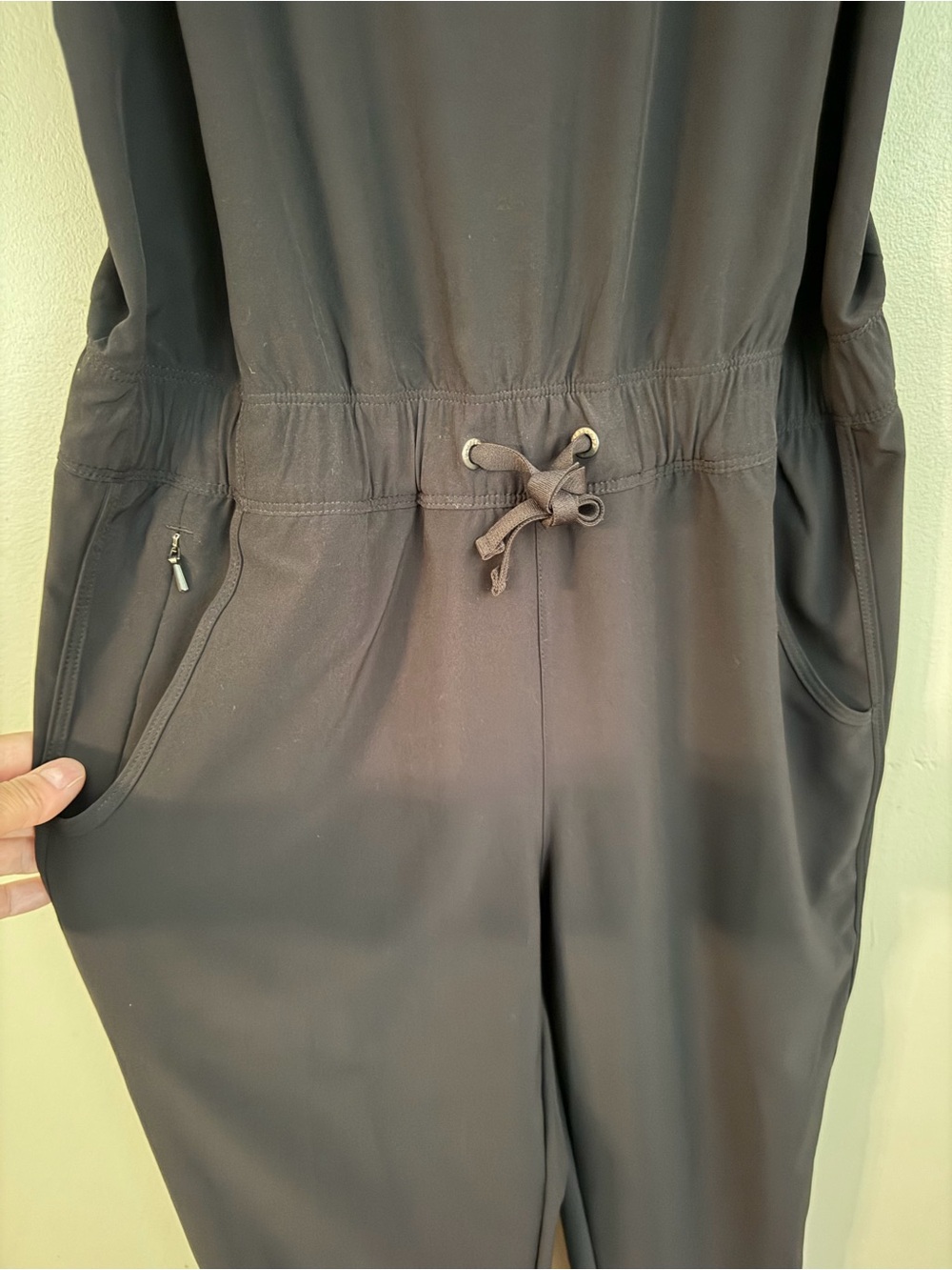 Patagonia SMALL Black Fleetwith Sleeveless Drawstring Jumpsuit NWOT NEVER WORN 😍 - Picture 7 of 16